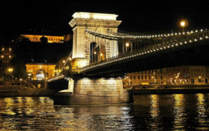 Crucero con cena Budapest